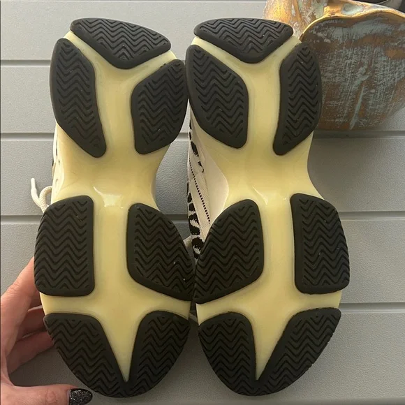 Steve Madden Maxima Leopard Sneakers - Picture 8 of 8